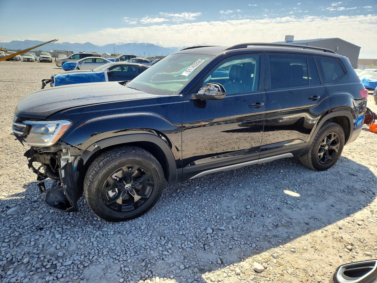Salvage Volkswagen Atlas Image