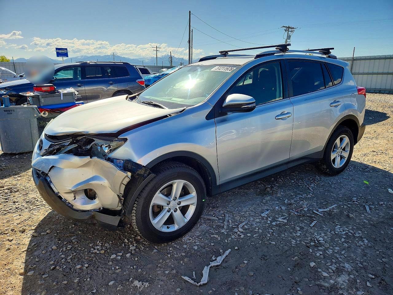 Salvage Toyota RAV4 Image