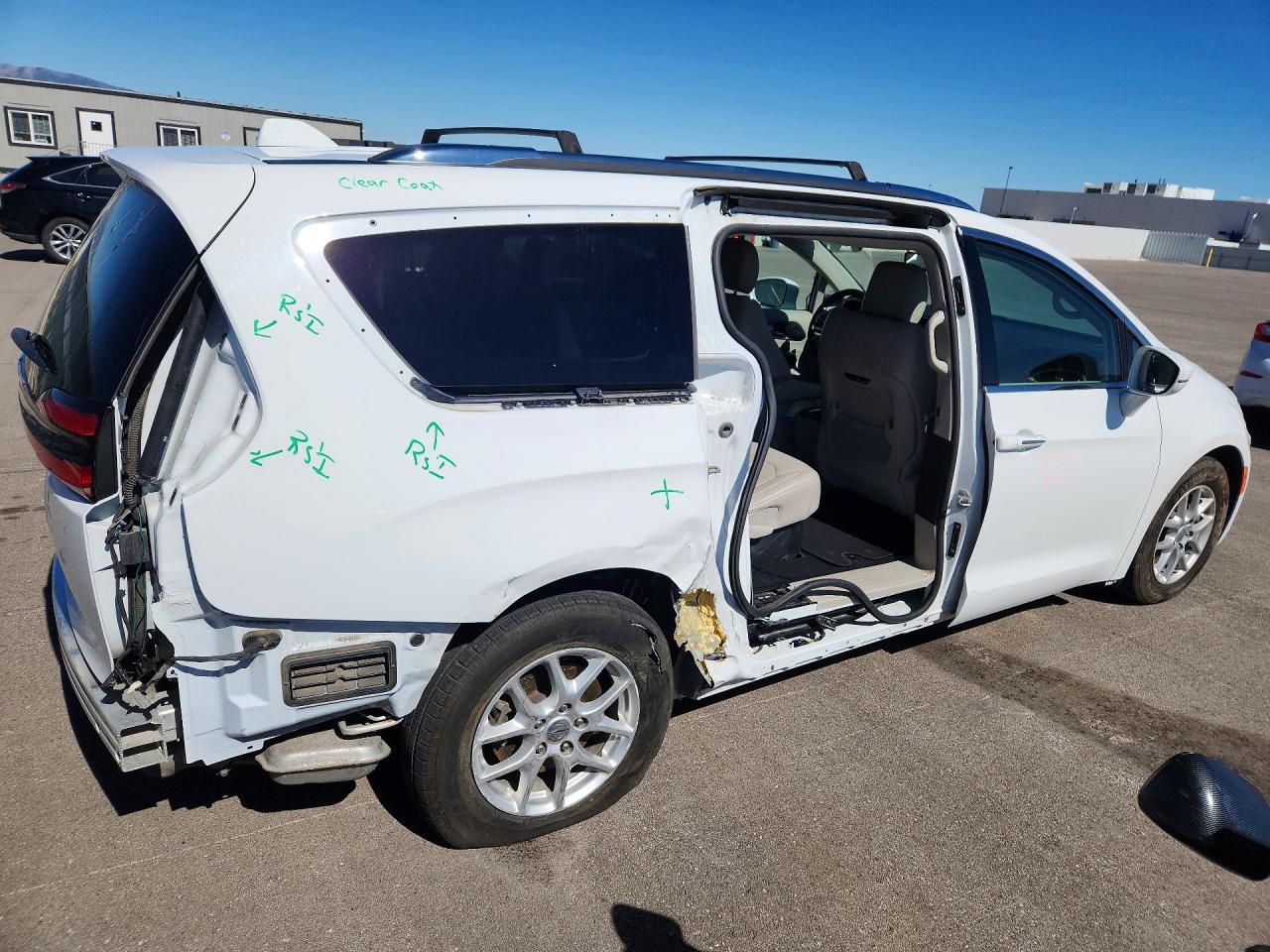 Chrysler Pacifica Touring L