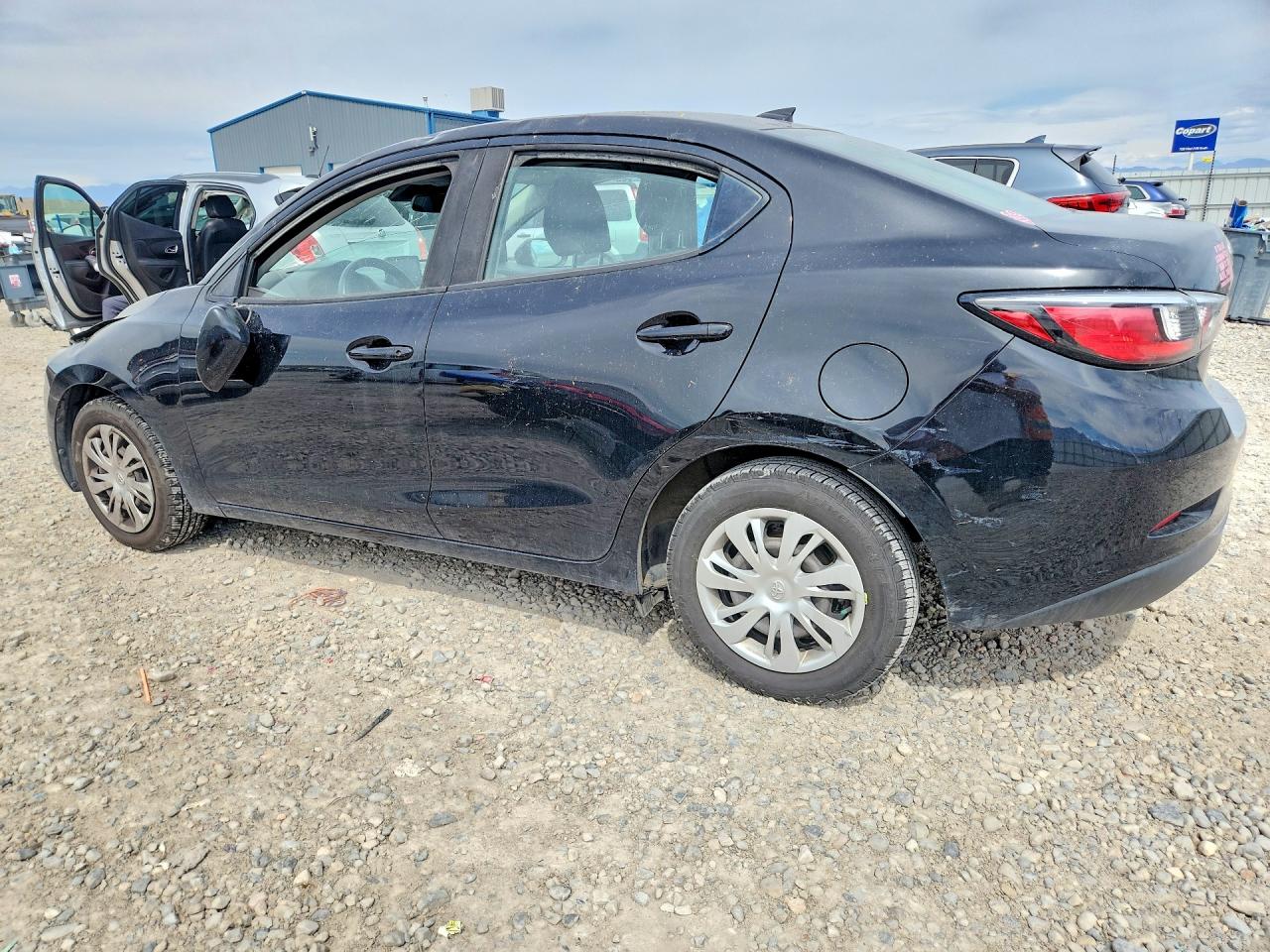 Toyota Yaris L