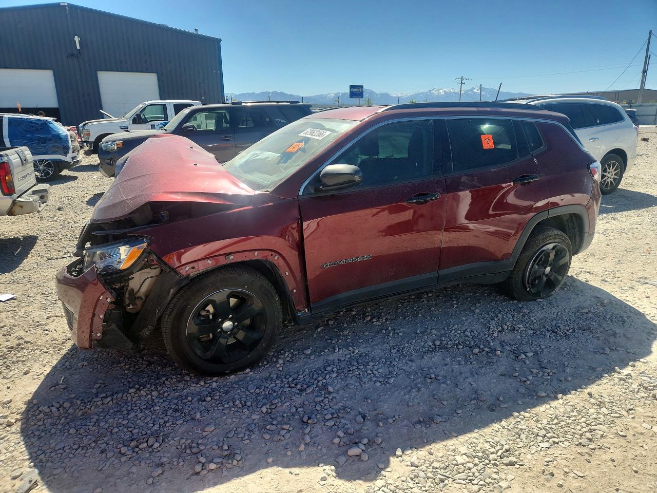 Salvage Jeep Compass Image