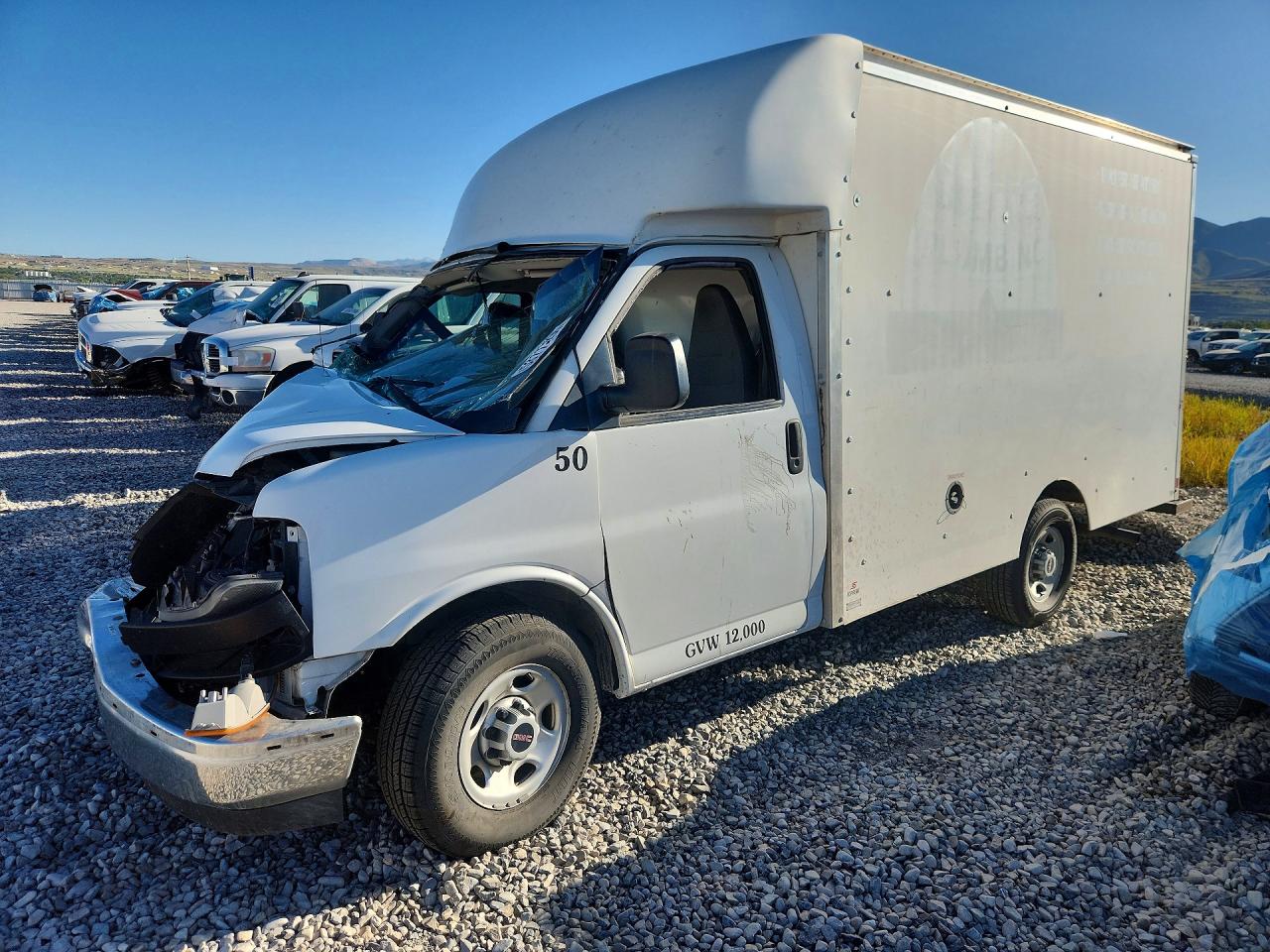 Salvage GMC Savana Image