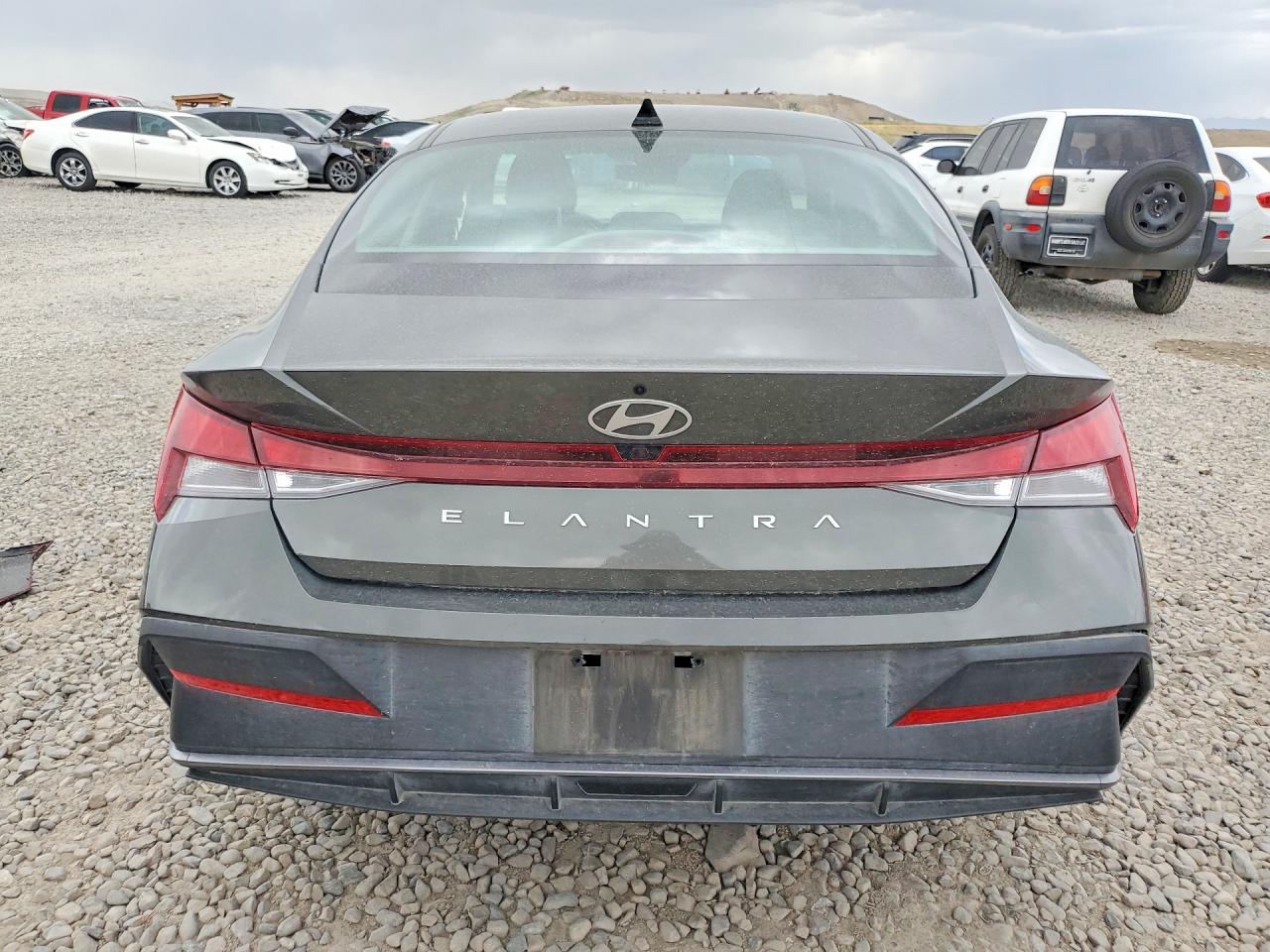 Hyundai ELANTRA Sel