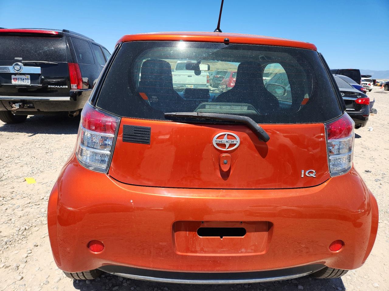 Scion iQ Base