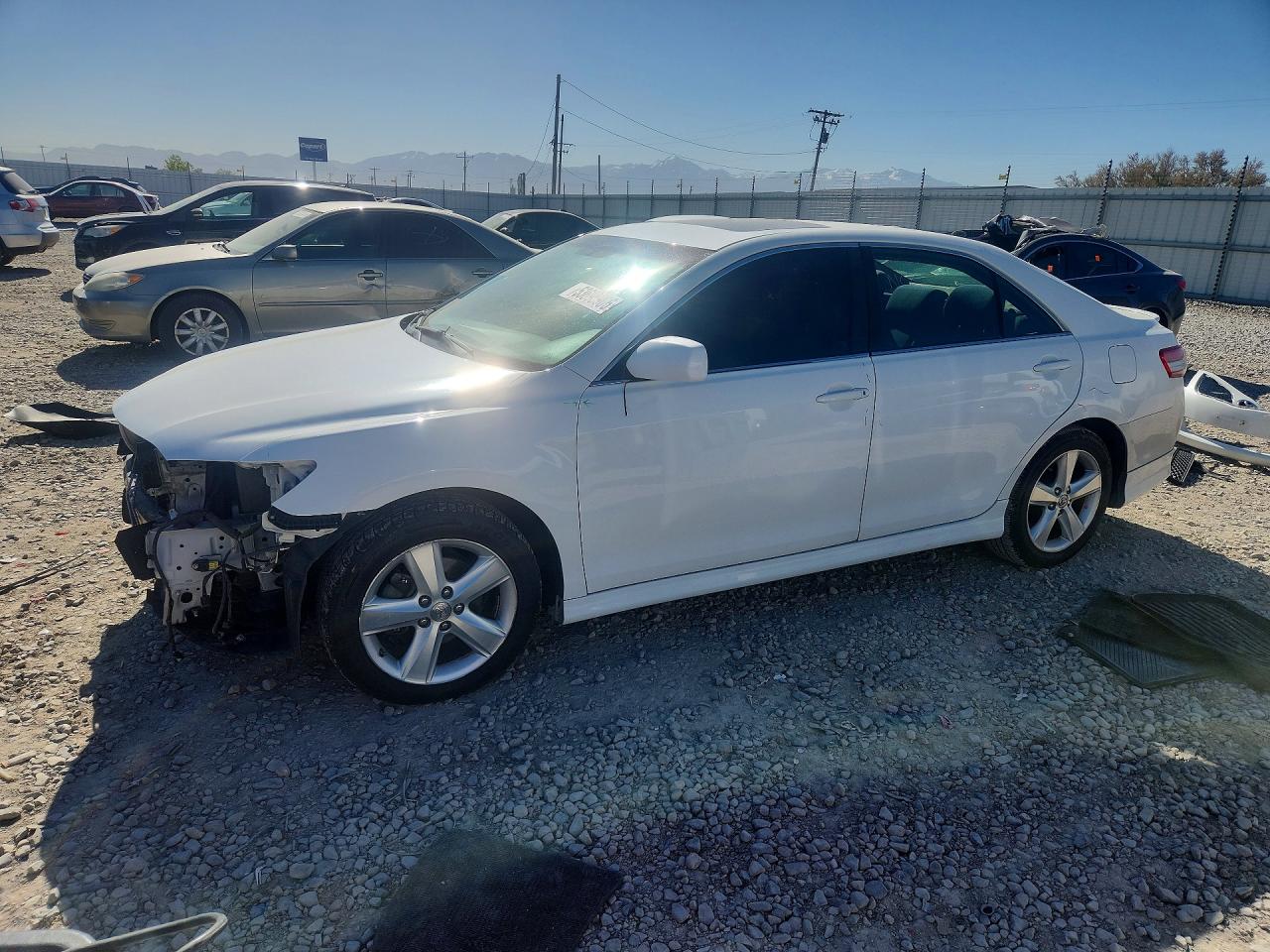 Salvage Toyota Camry Image