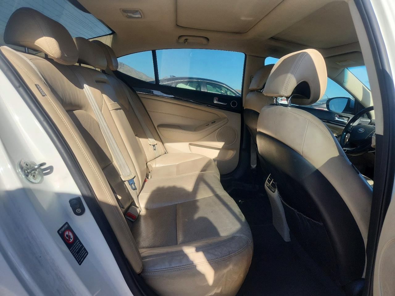 Kia Cadenza Premium