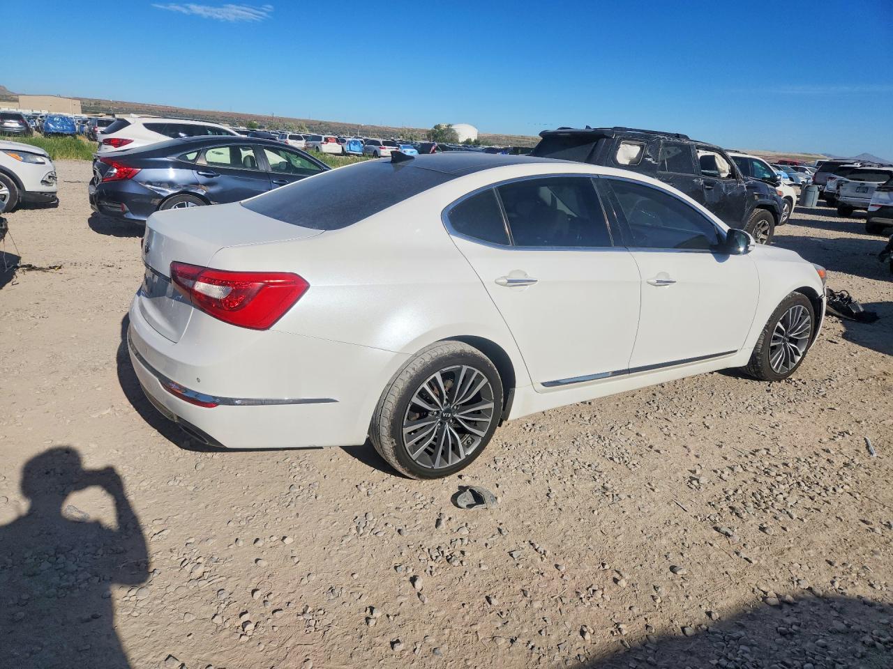 Kia Cadenza Premium