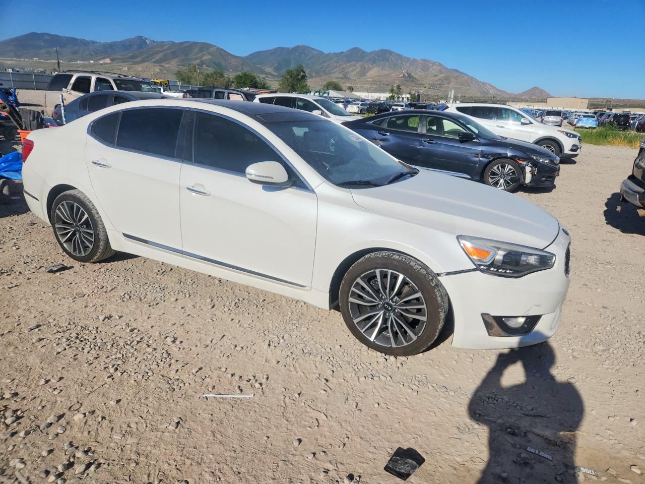 Kia Cadenza Premium