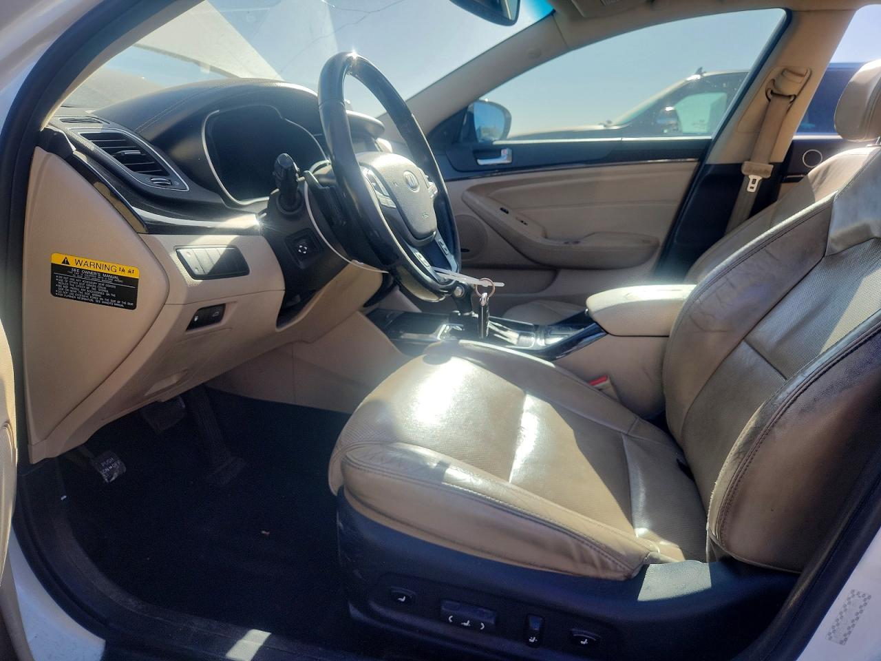 Kia Cadenza Premium