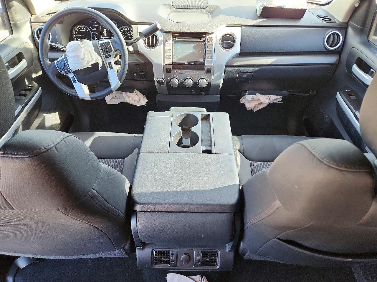 Toyota Tundra Crewmax Sr5