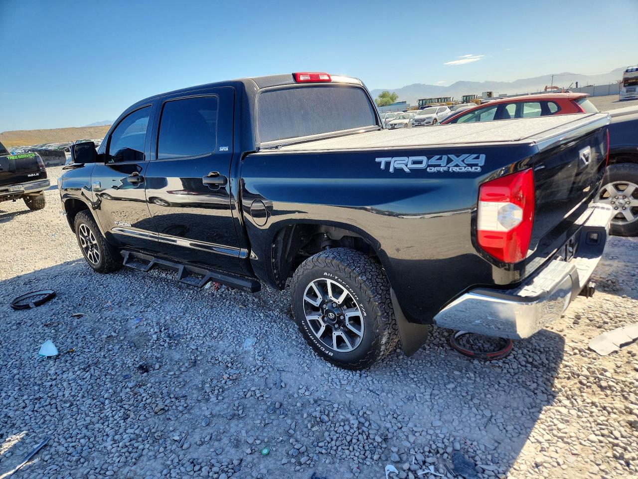 Toyota Tundra Crewmax Sr5
