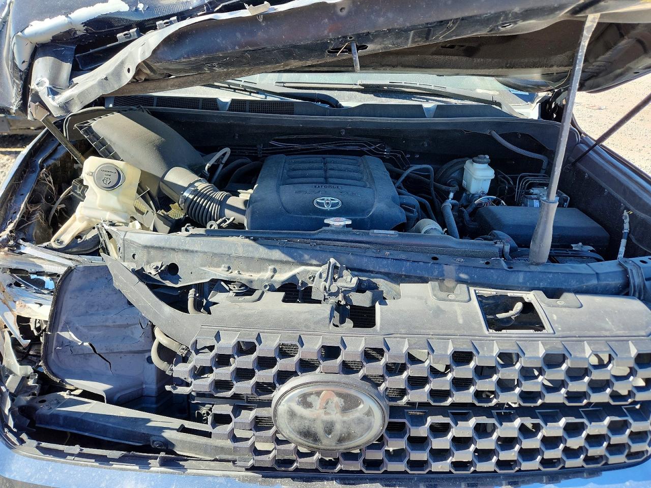 Toyota Tundra Crewmax Sr5