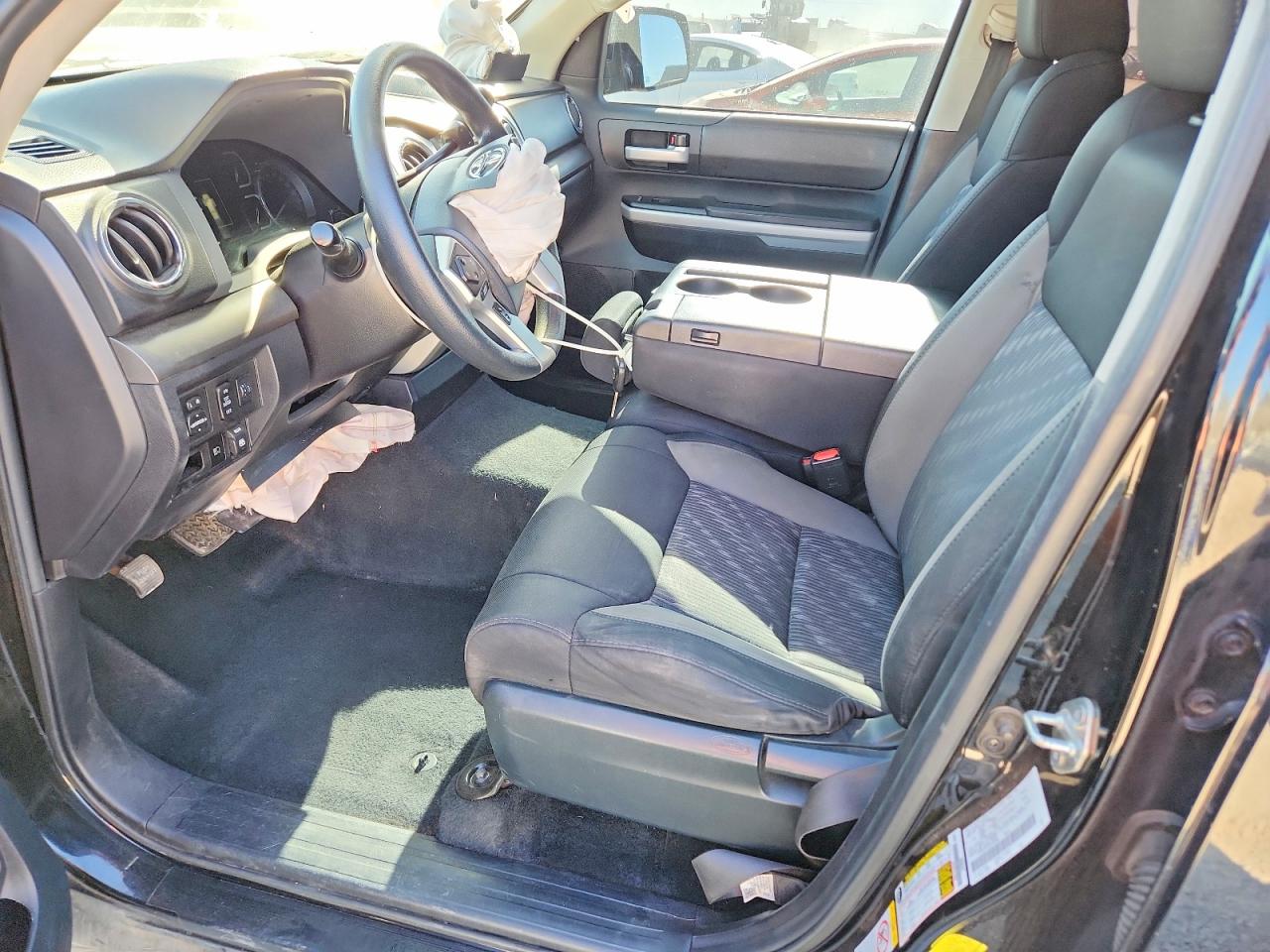 Toyota Tundra Crewmax Sr5