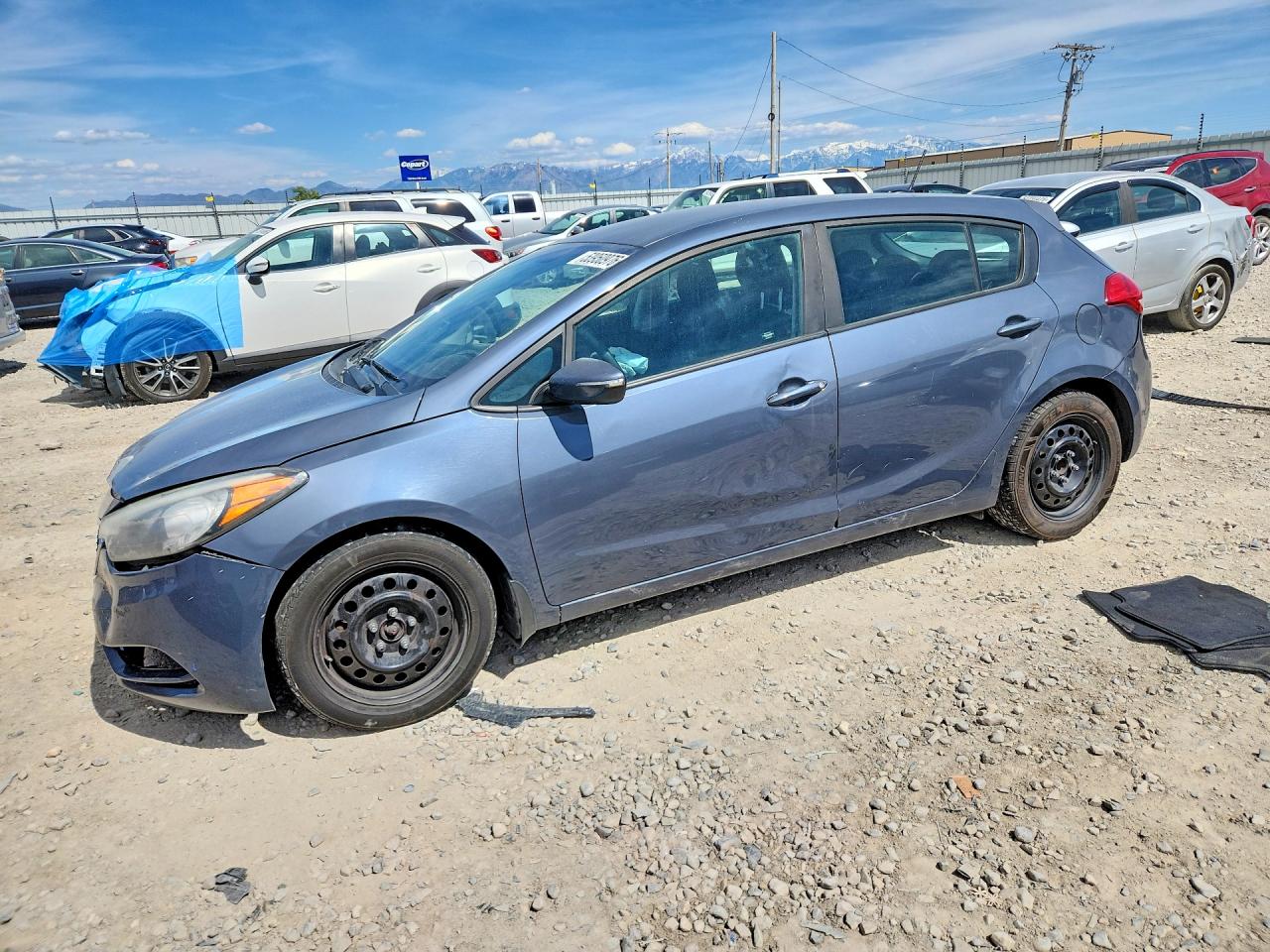 Salvage Kia Forte Image