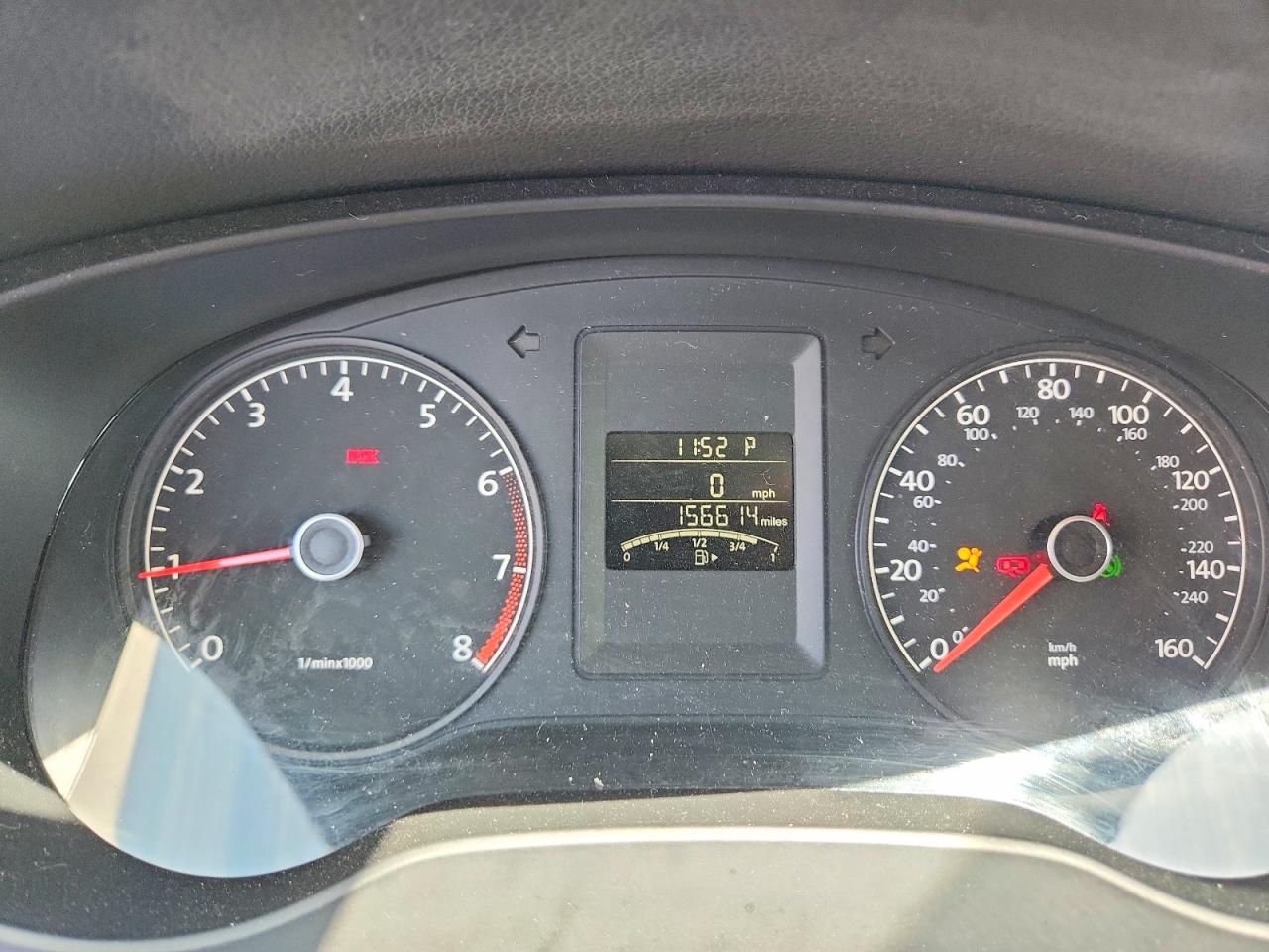 Volkswagen Jetta Base