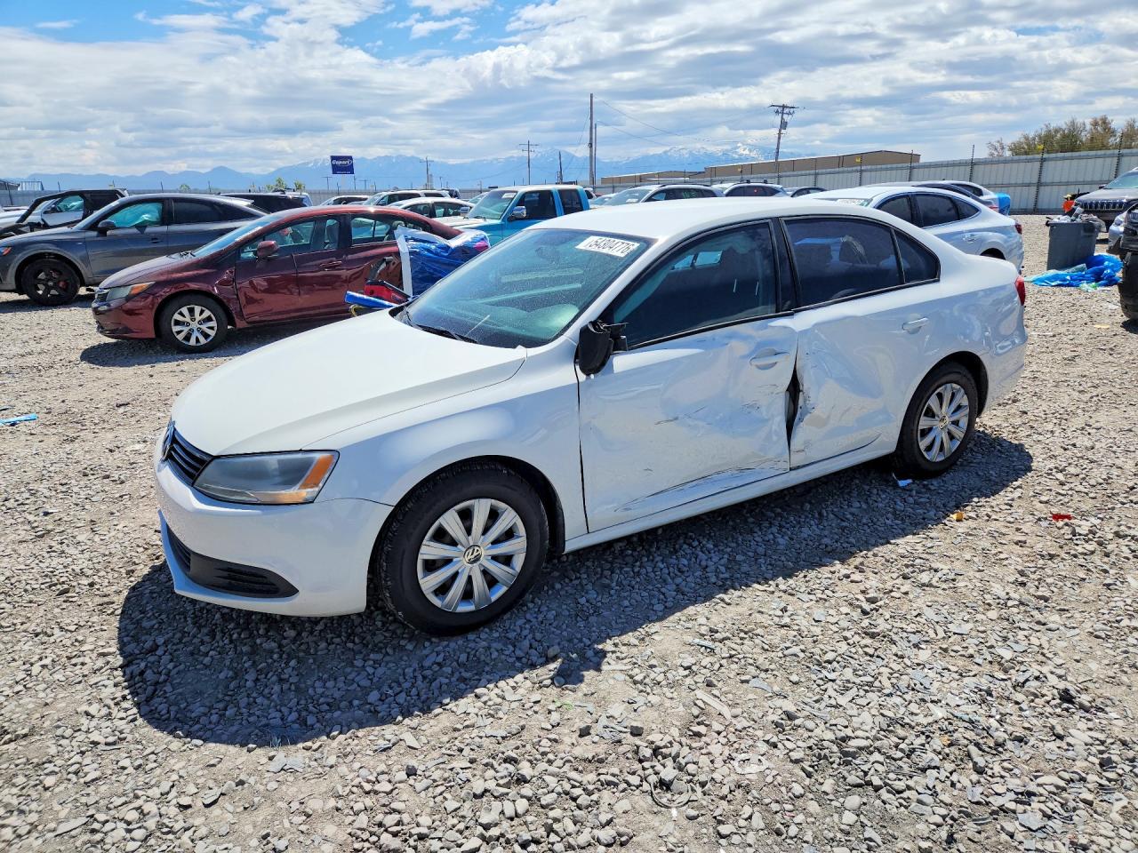 Salvage Volkswagen Jetta Image