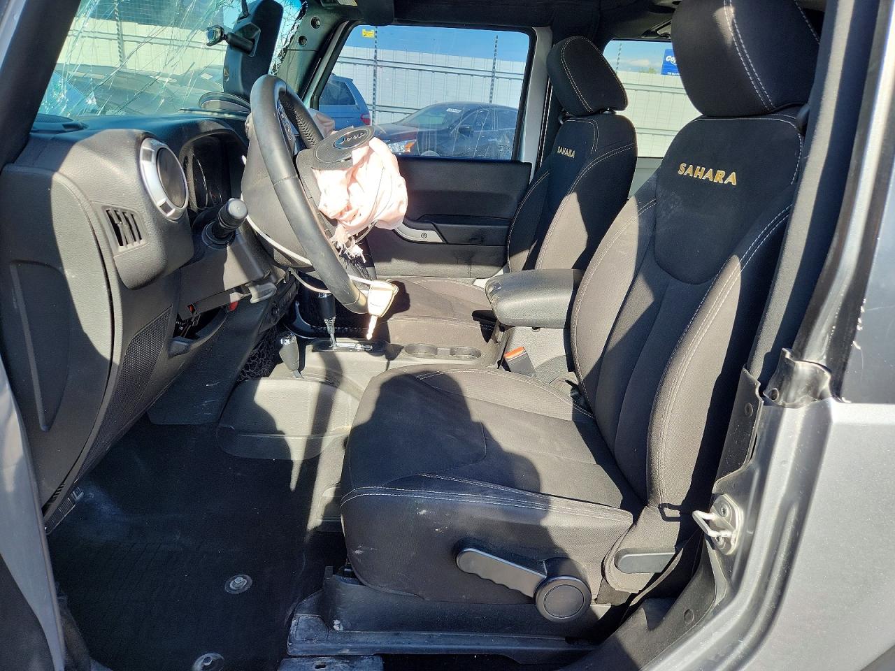 Jeep Wrangler Sahara