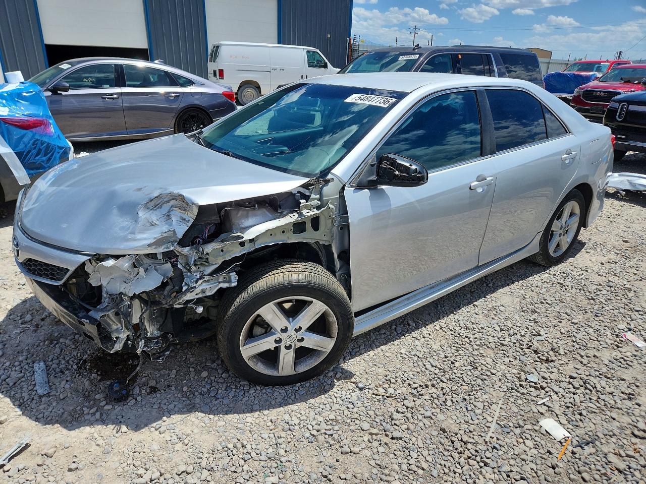 Salvage Toyota Camry Image