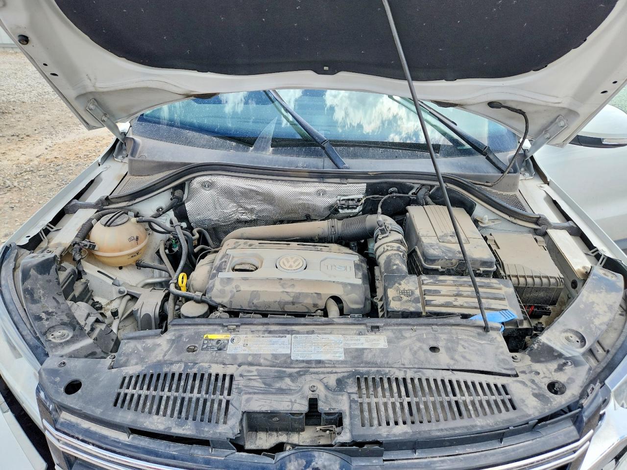 Volkswagen Tiguan S