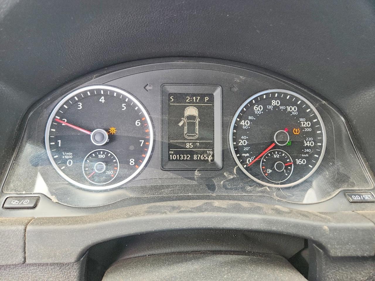 Volkswagen Tiguan S