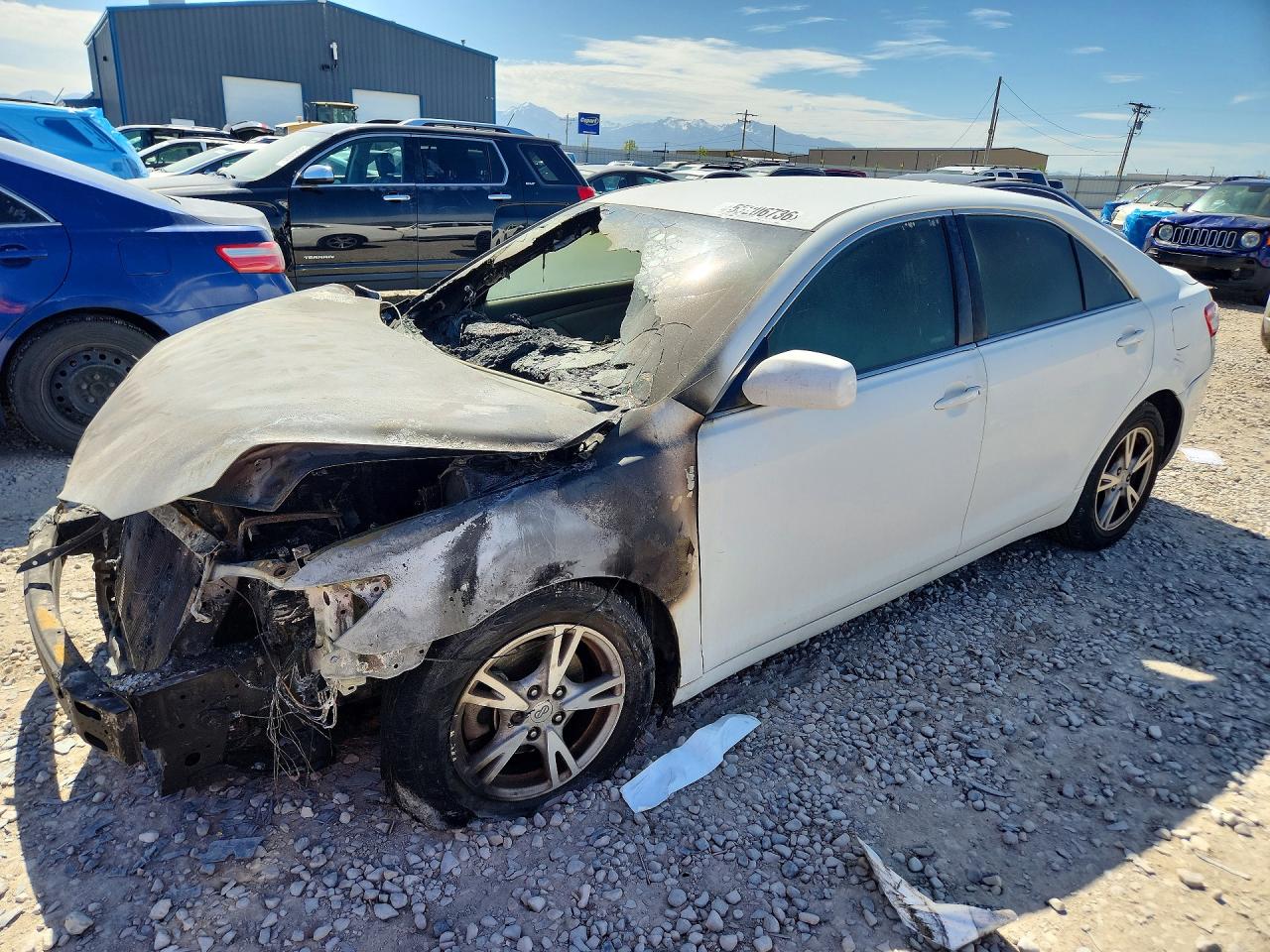 Salvage Toyota Camry Image
