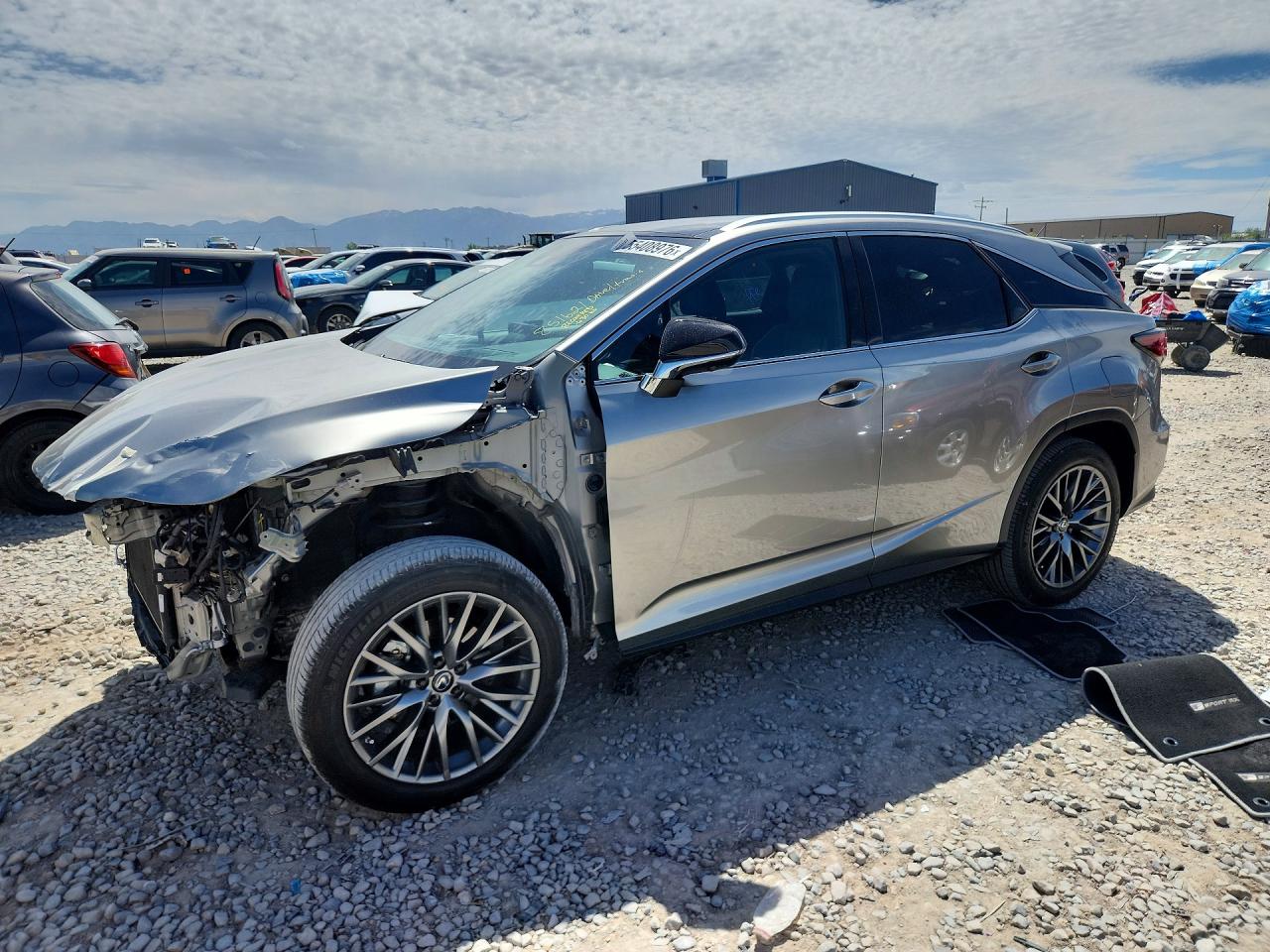 Salvage Lexus RX Image
