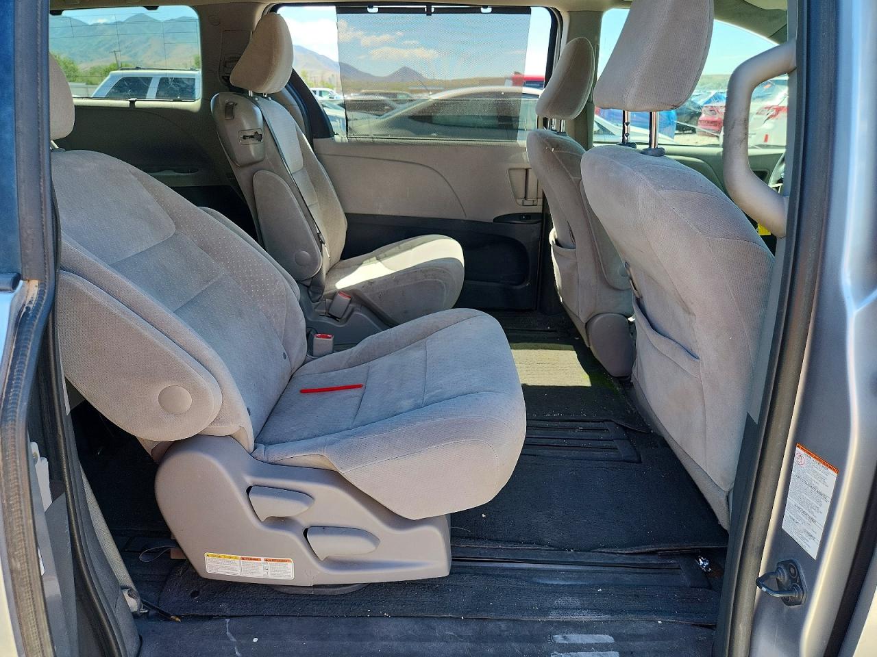 Toyota Sienna Le