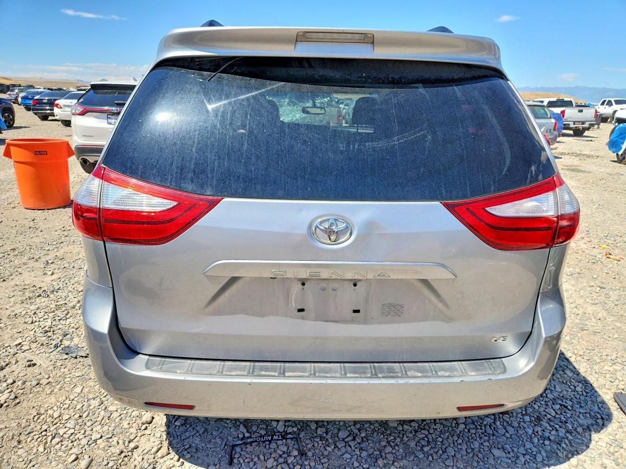 Toyota Sienna Le