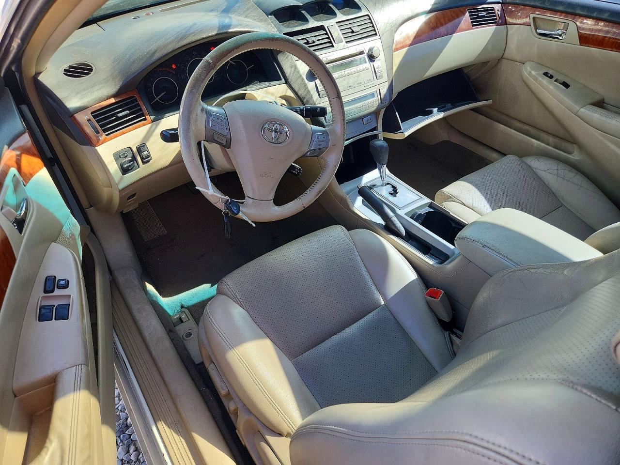 Toyota Camry Sle V6