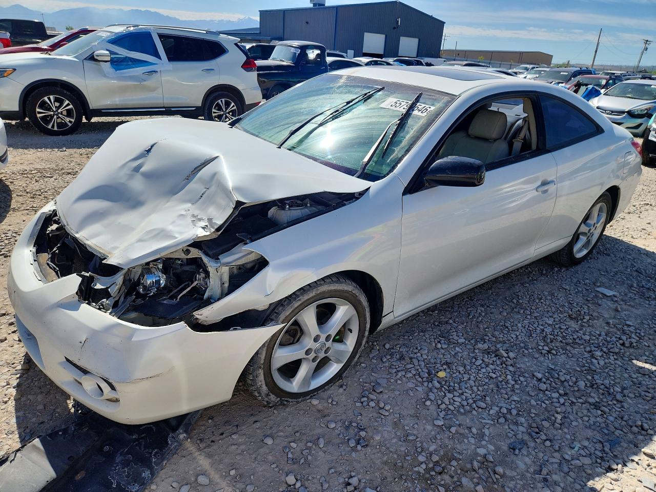Salvage Toyota Camry Image