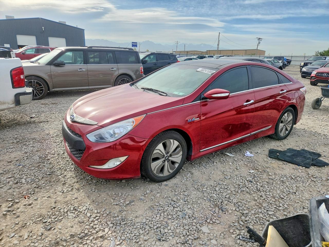 Salvage Hyundai SONATA Image