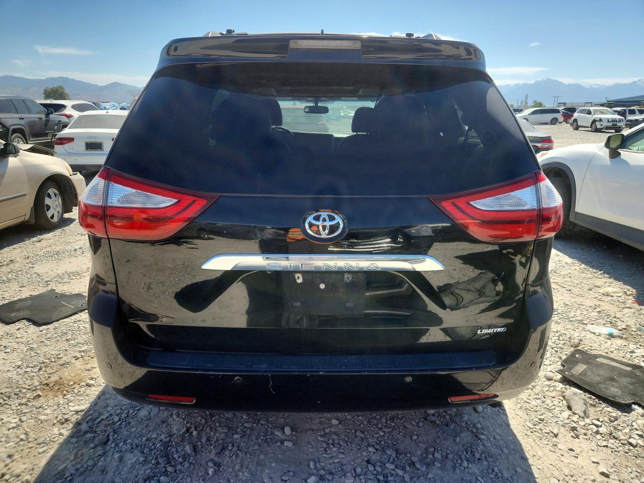 Toyota Sienna Limited Premium 7-passenger