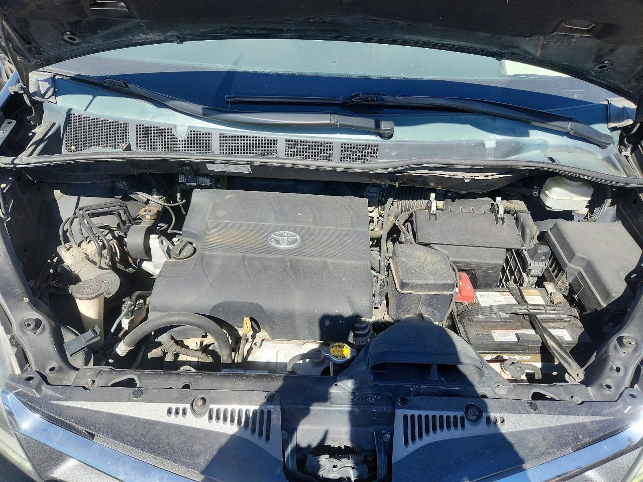 Toyota Sienna Limited Premium 7-passenger