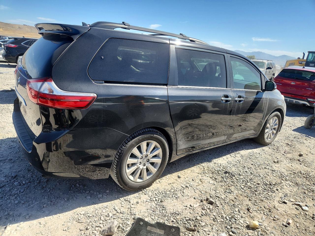 Toyota Sienna Limited Premium 7-passenger