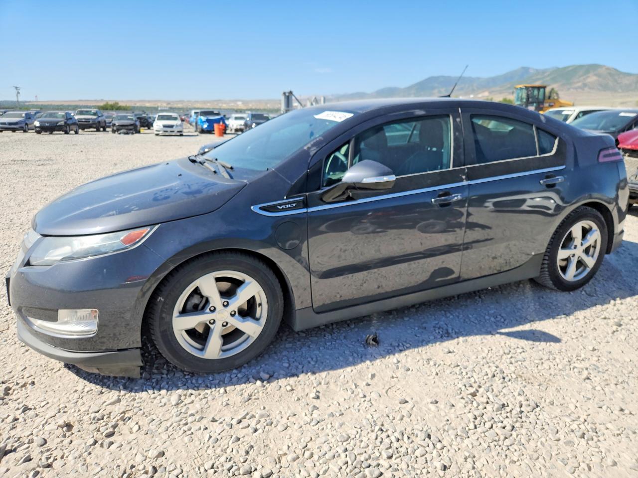 Salvage Chevrolet Volt Image