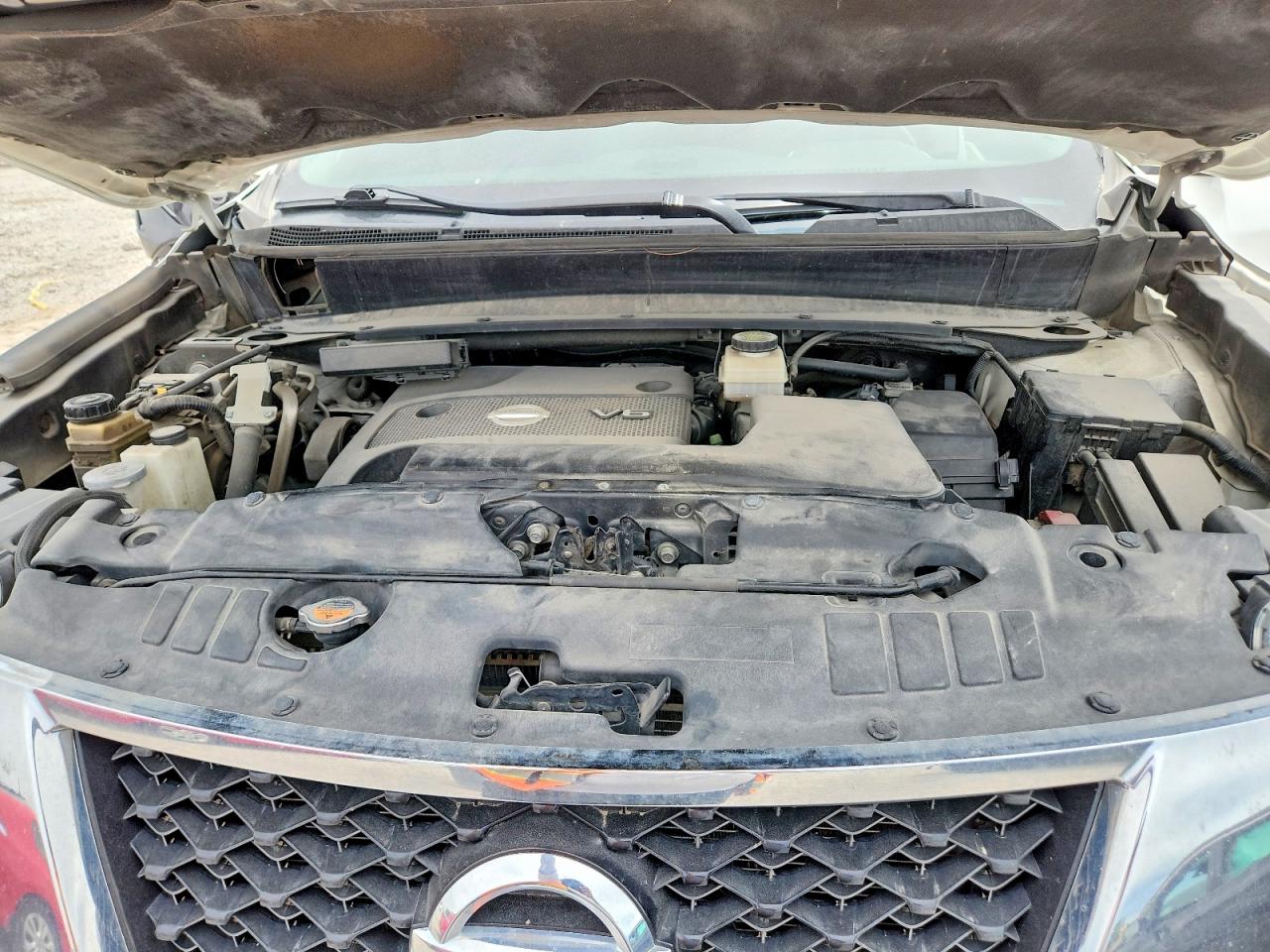 Nissan Pathfinder S