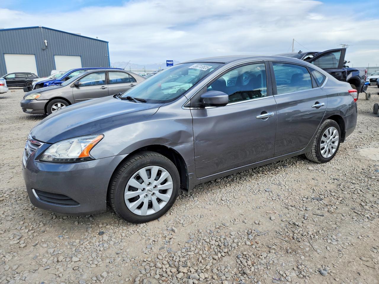 Salvage Nissan Sentra Image