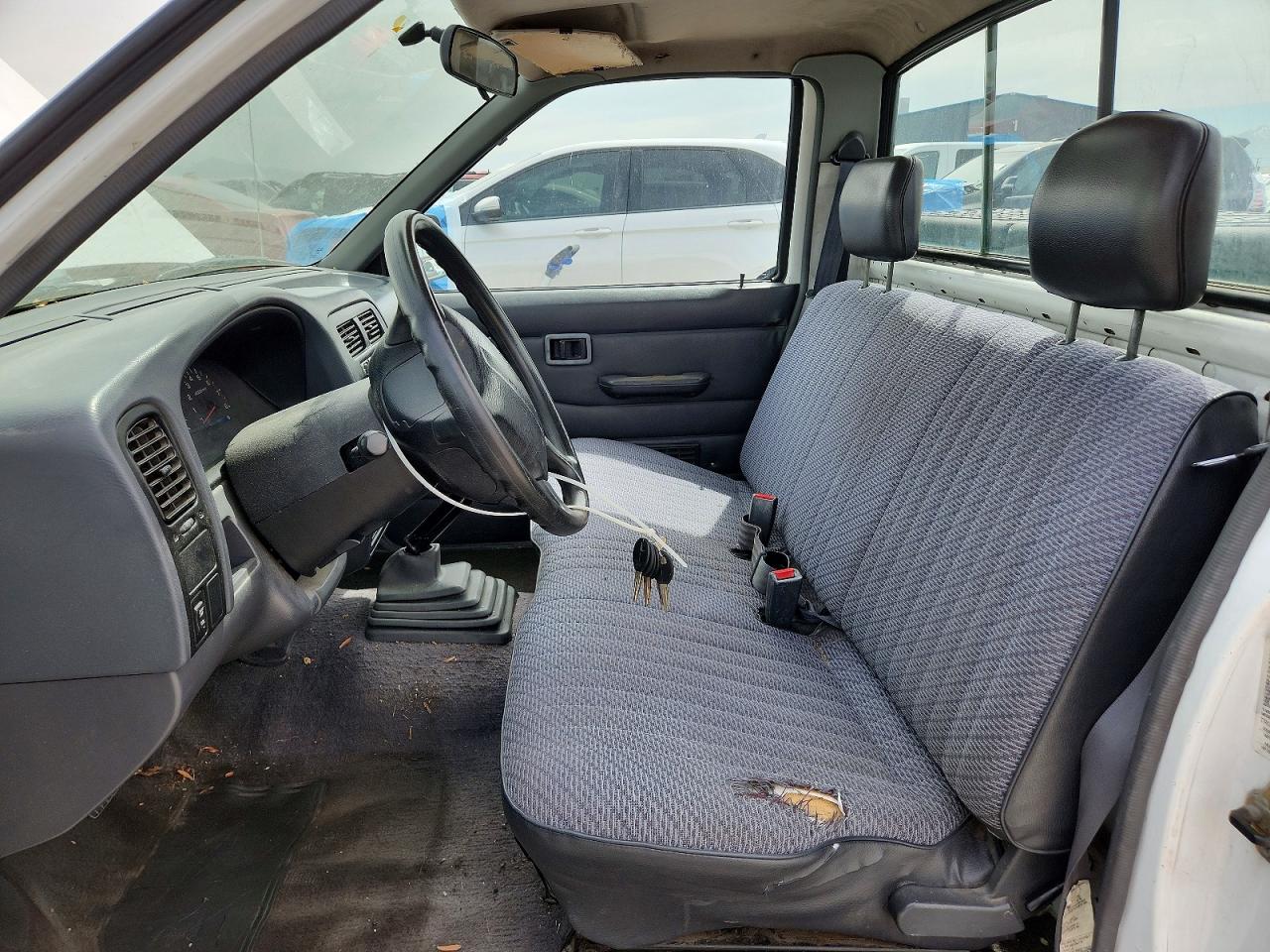 Nissan Navara Base
