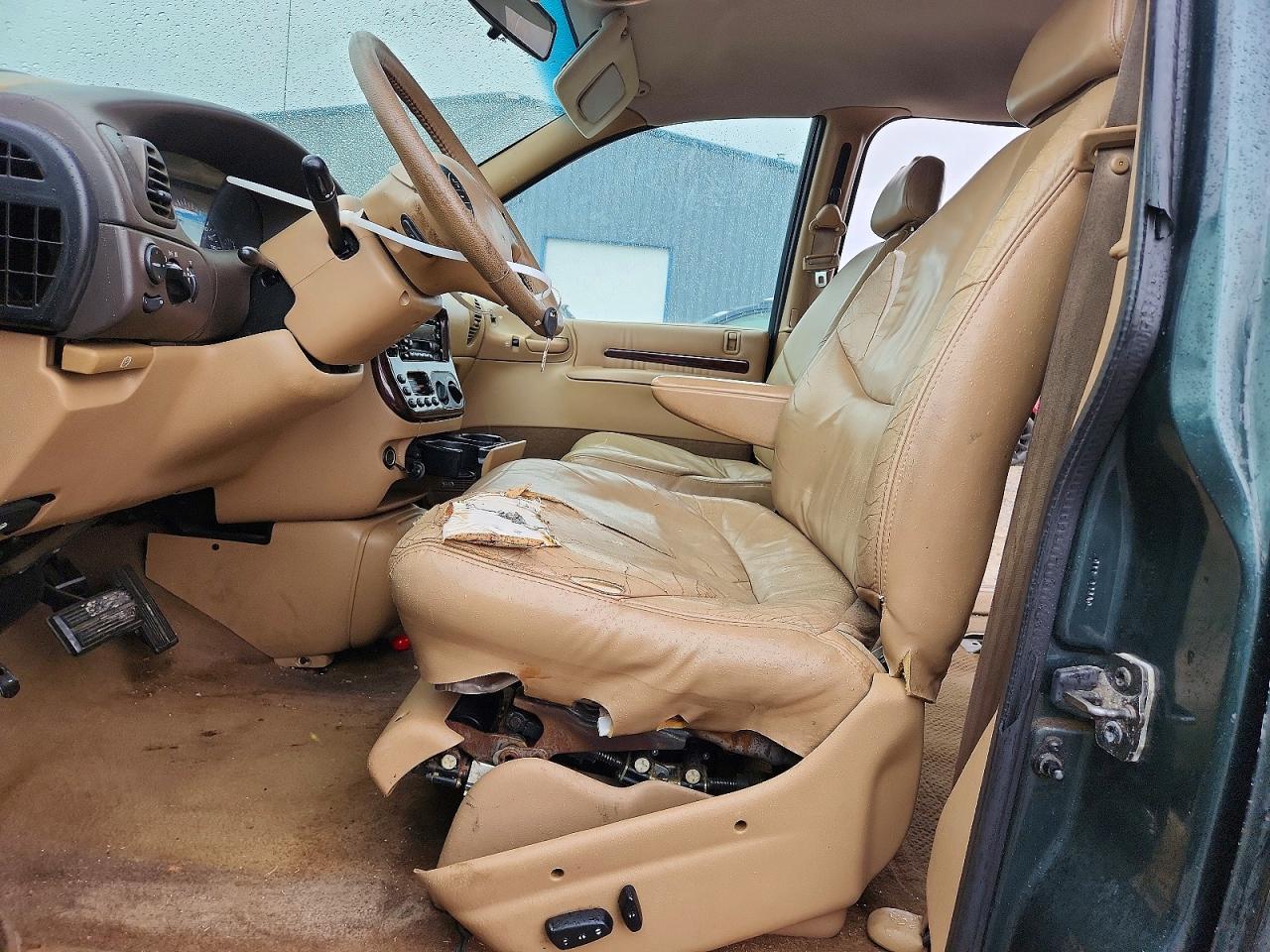 Chrysler Town & Country Lxi