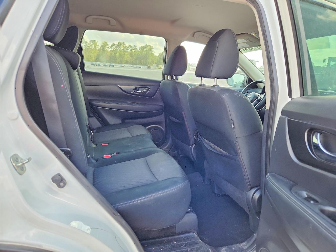 Nissan Rogue Sv