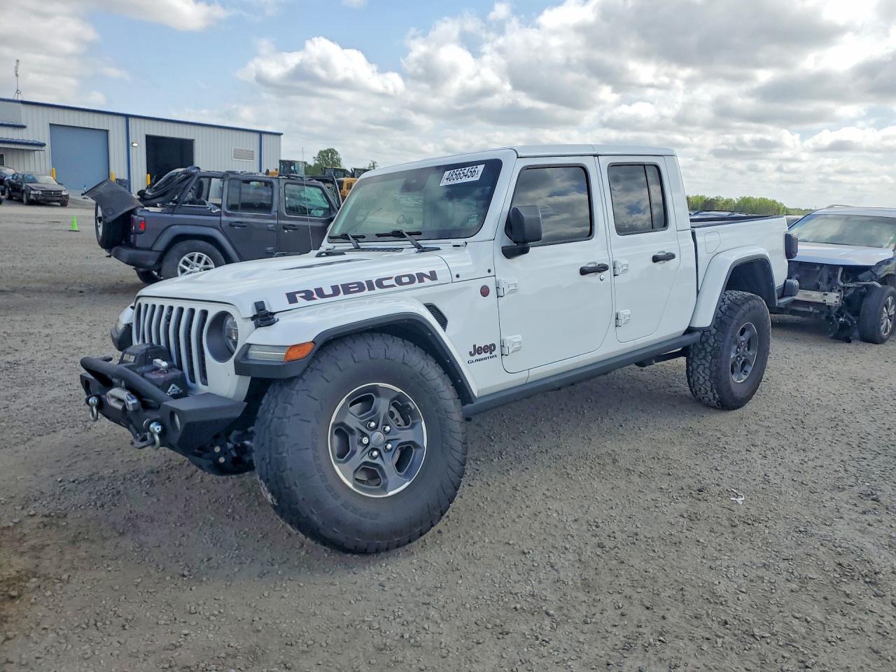 Salvage Jeep Gladiator Image