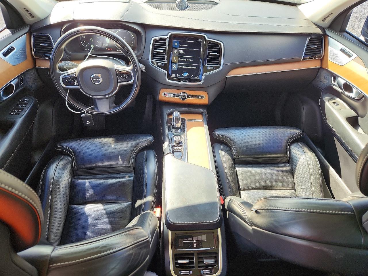 Volvo XC90 T8