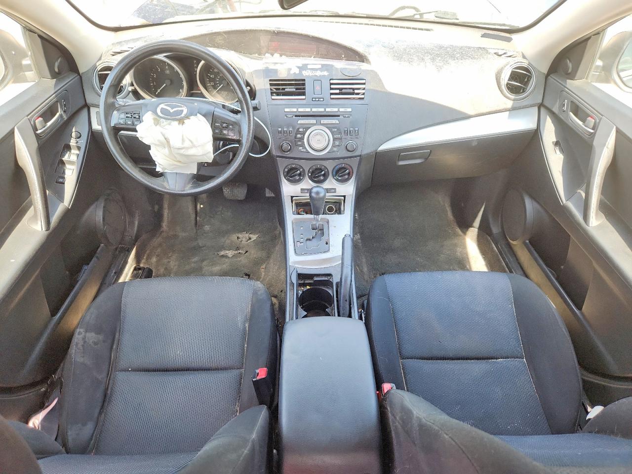 Mazda 3 I