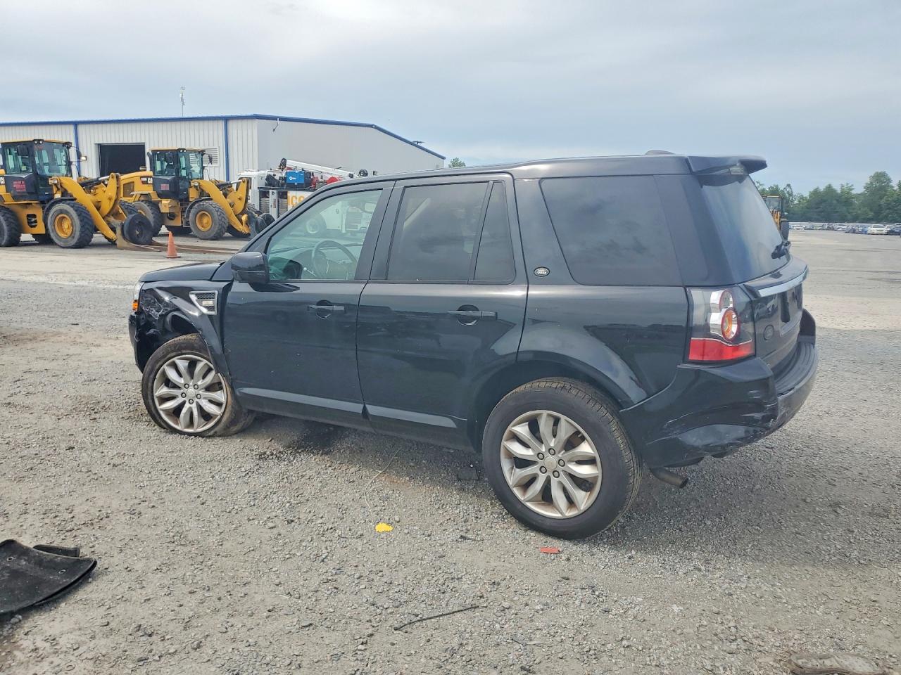 Land Rover LR2 Base