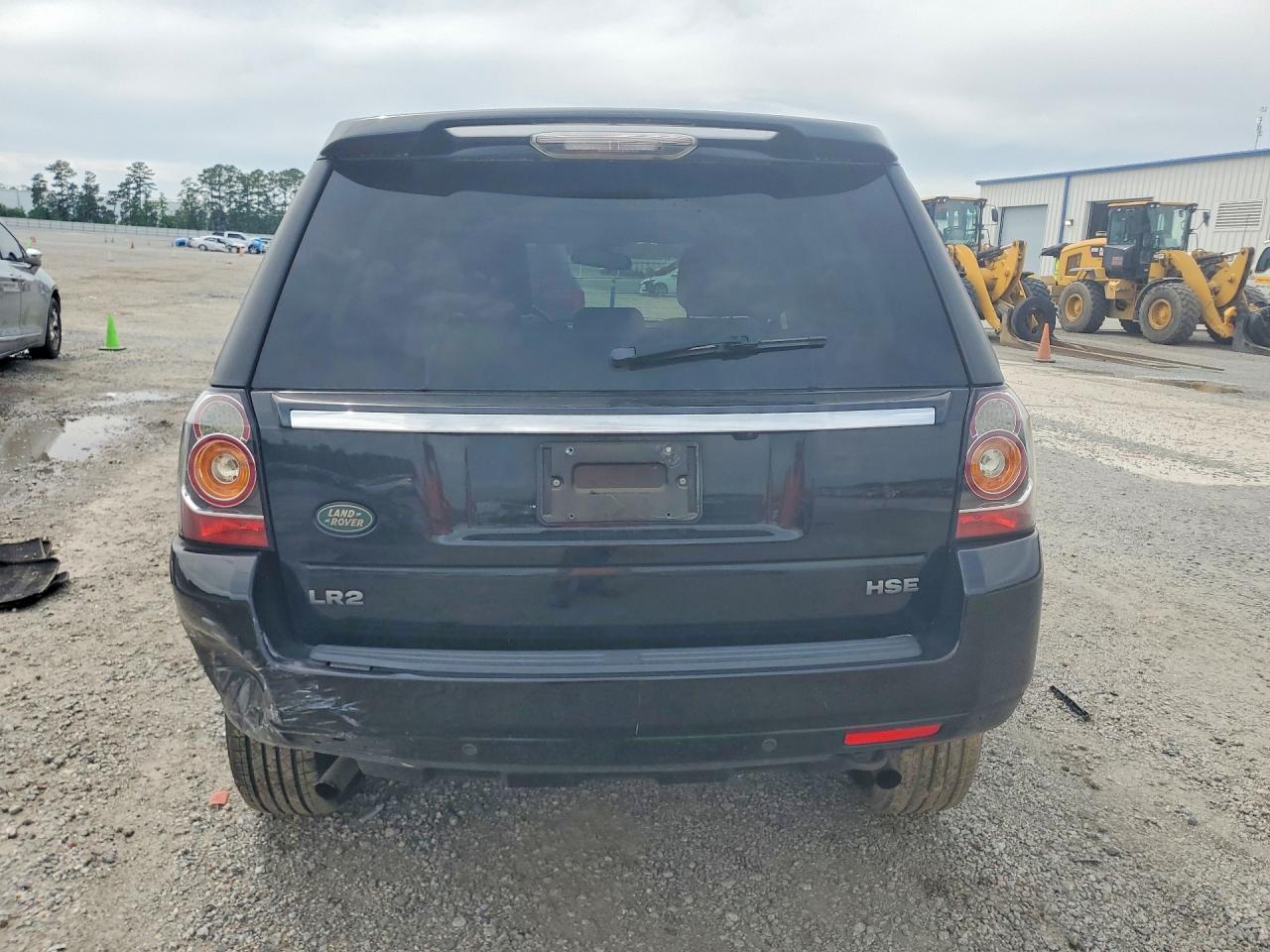 Land Rover LR2 Base