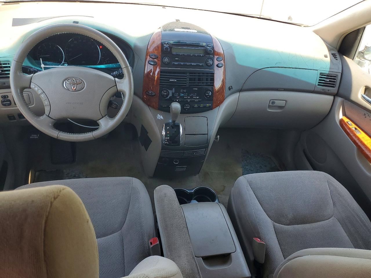Toyota Sienna Xle 7 Passenger