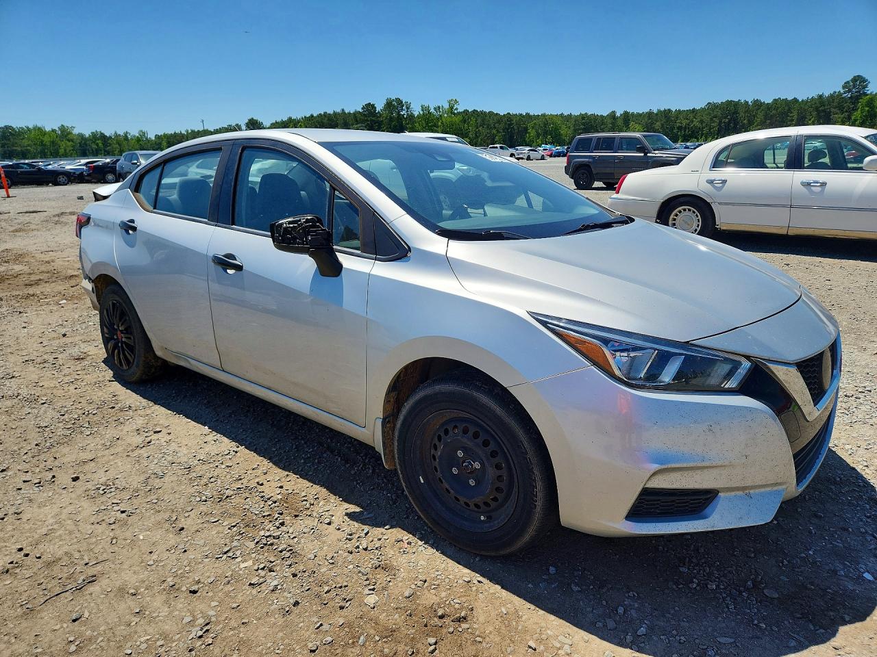 Nissan Versa S