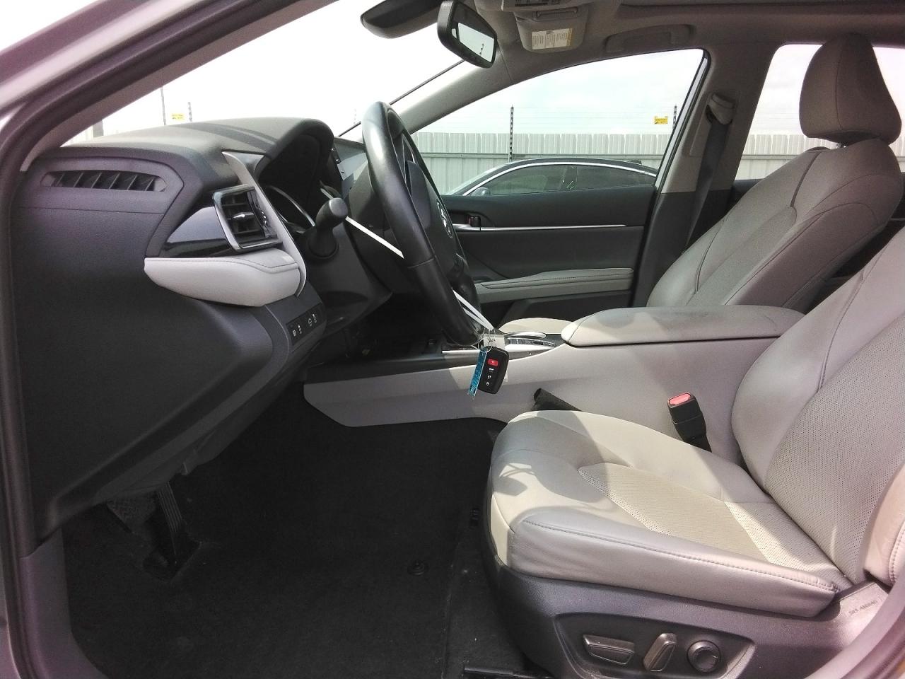 Toyota Camry Xle