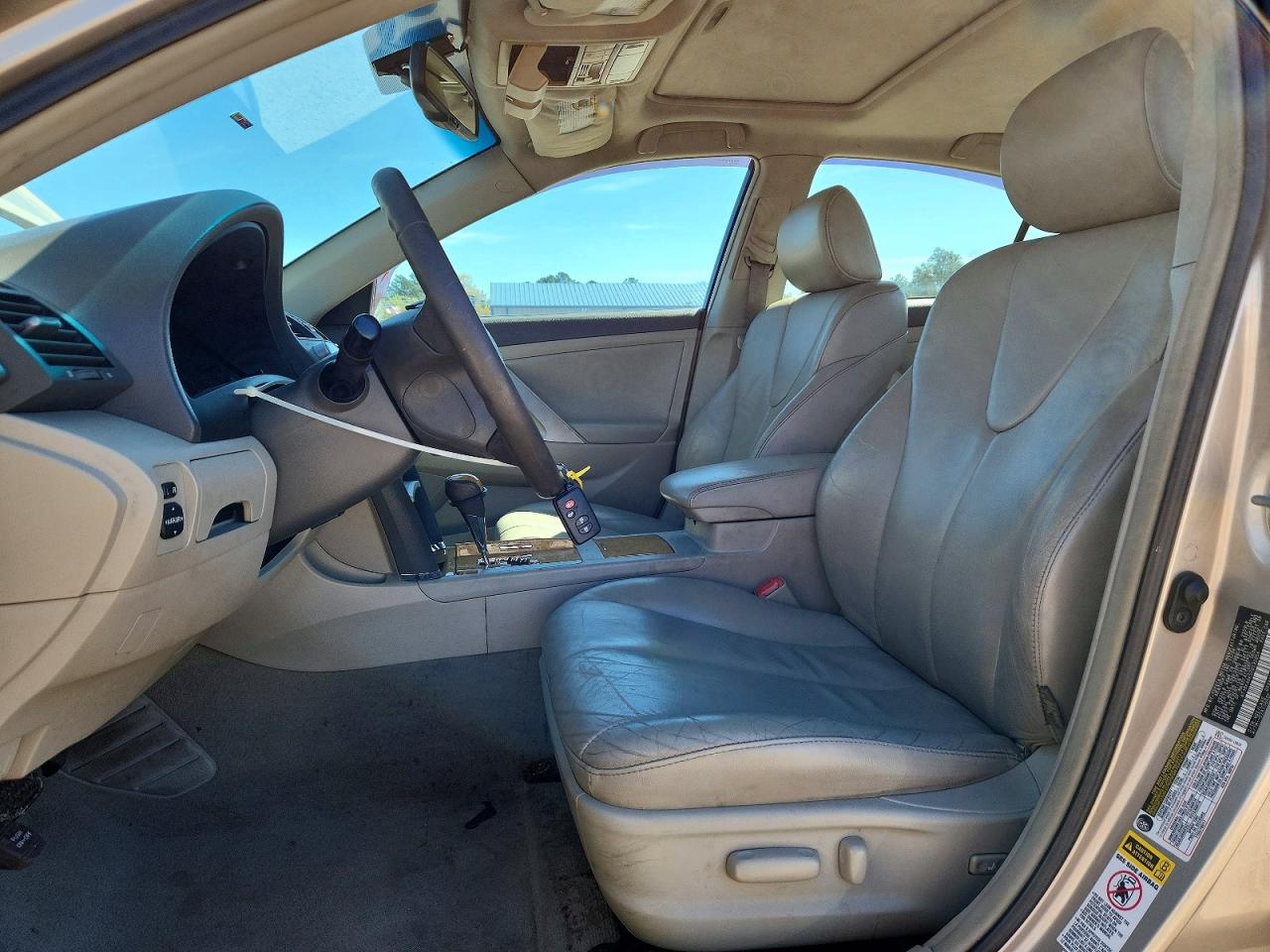 Toyota Camry Xle V6