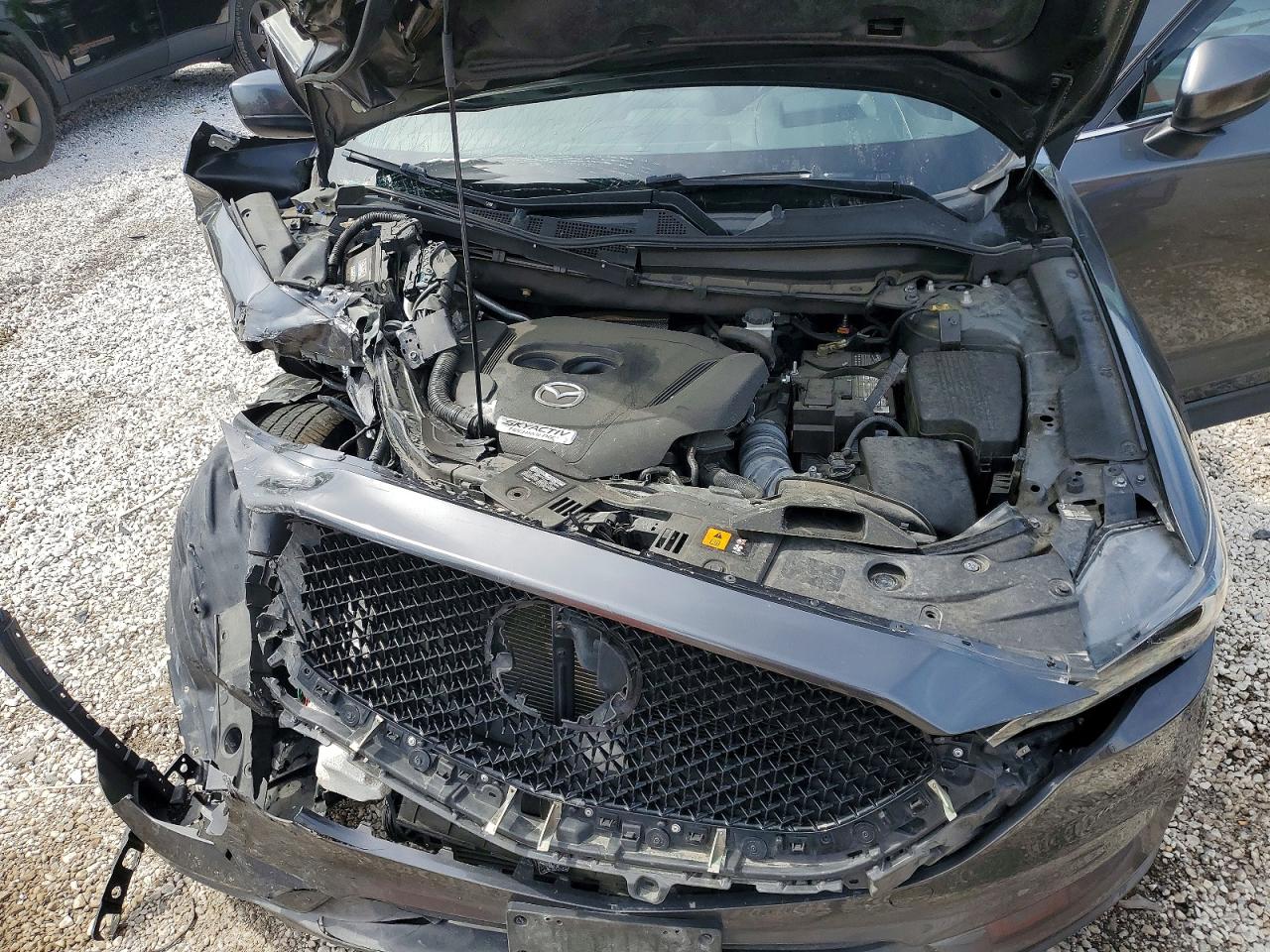 Mazda Cx Signature